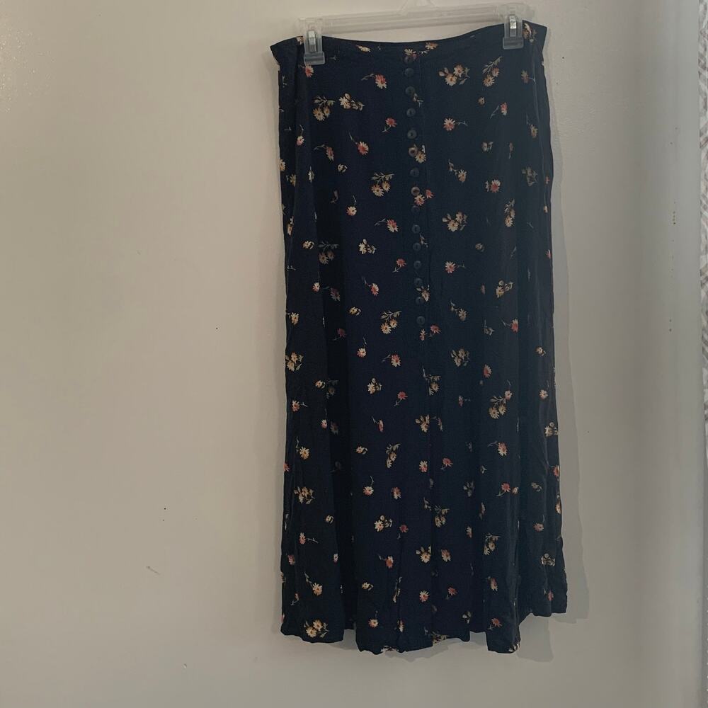 Streeturar Black Floral Button‑Front Maxi Skirt–Size 13–Made USA–Vintage Style